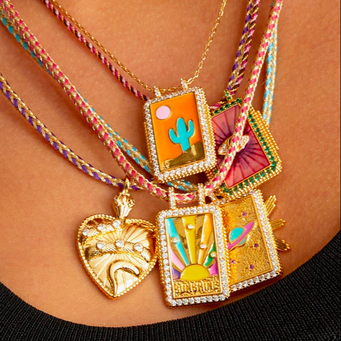Wholesale Retro Tarot Card Pendant Necklace Sun Moon Star Planet Copper Gem Jewelry Chic Boutique Resale