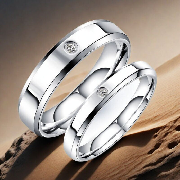 Wholesale Minimally designed titanium steel diamond ring, fashionable and luxurious diamond ring jewelry