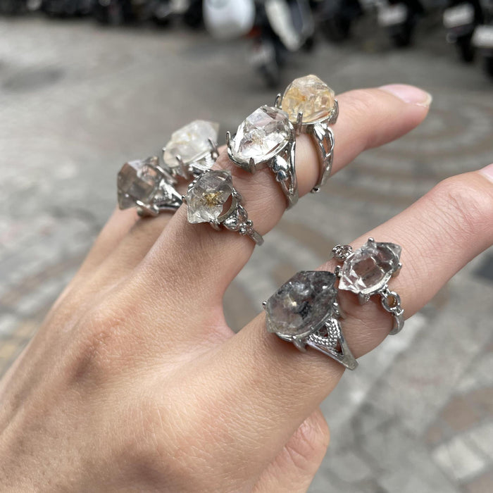 Wholesale Natural sparkling diamond crystal ring with adjustable opening, simple and fashionable wholesale