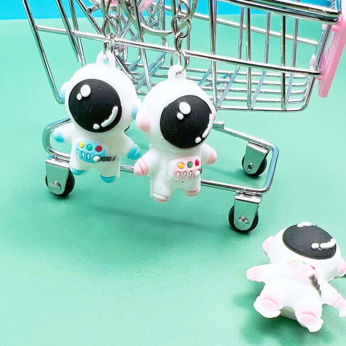 Wholesale Cartoon keychain silicone astronaut Keychain Car pendant doll keychain pendant