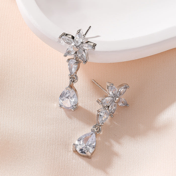 Wholesale Luxurious and exquisite zircon small flower water droplet earrings, fashionable and high-end, dynamic ear accessories