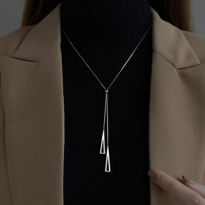 Wholesale Versatile sweater chain girls trendy necklace niche design light luxury long sweater chain clavicle chain