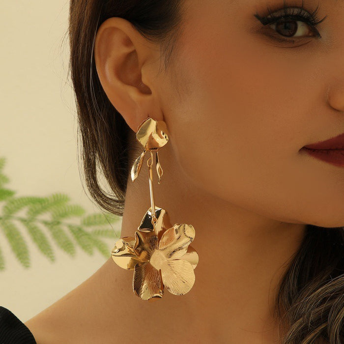 Wholesale Flower Long Earrings Golden Flower Earrings