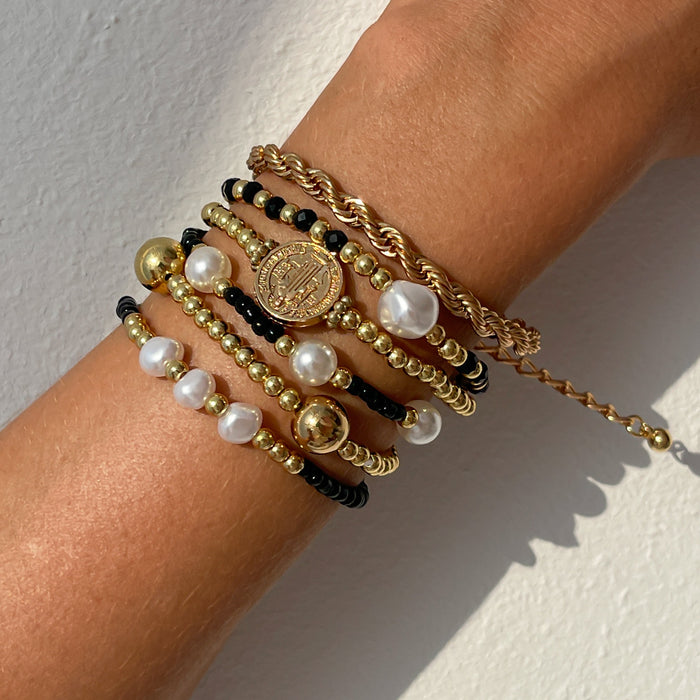 Wholesale  Sweet and Cool Retro Crystal Hand Jewelry Cross Love Pendant Design Irregular Bracelet