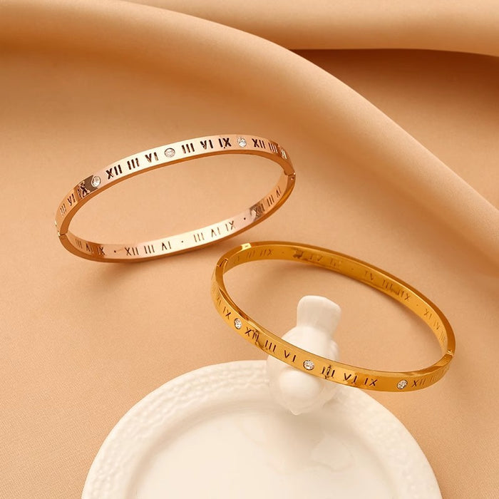 Wholesale Titanium steel bracelet with Roman numerals, simple, fashionable, versatile and personalized. 4mm narrow version diamond inlaid bracelet accessory