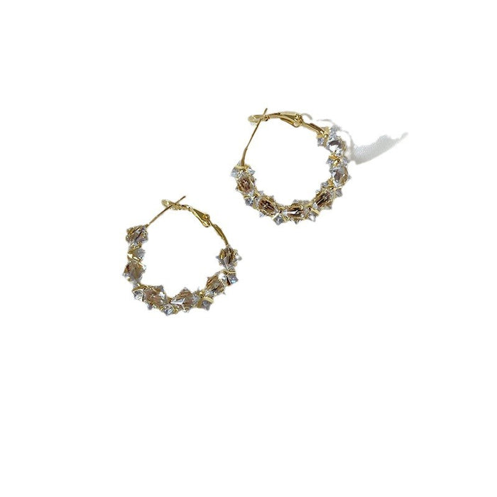 Wholesale New style of super sparkling crystal earrings with a light luxury temperament and a high-end feel. Creative and personalized design of ear rings, fashionable earrings