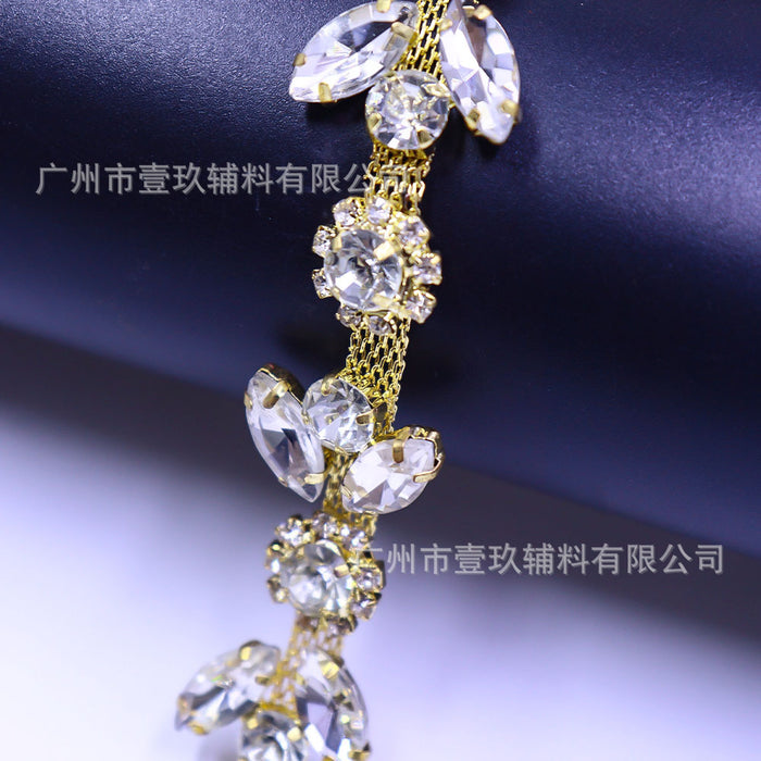 Wholesale Crystal rhinestone chain for DIY clothing accessories and decorations.