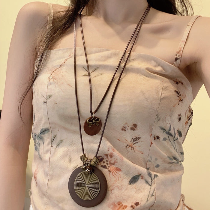 Wholesale Vintage coins, tassels, bead necklaces, sweater chains, stacked black necklaces, accessories