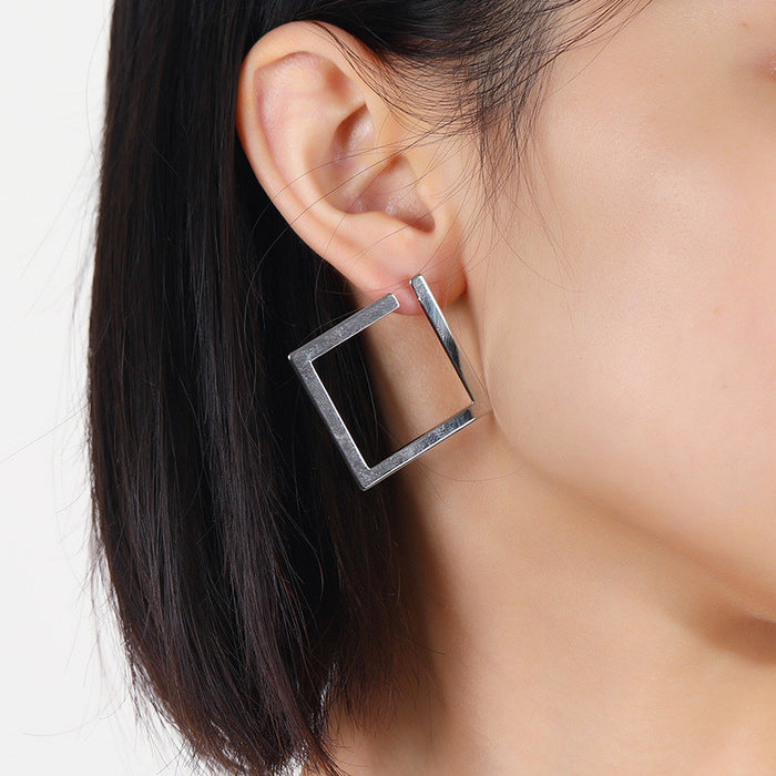 Wholesale Fashionable, minimalist, individualistic, and cool style earrings with exaggerated and niche designs, high-end diamond earrings