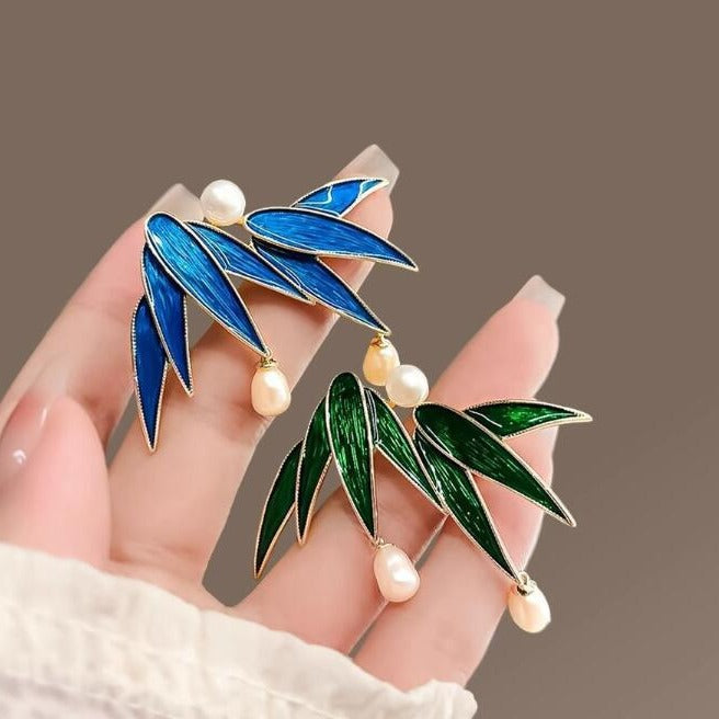Wholesale Elegant pearl brooch, high-end outerwear, chest flower accessories, vintage and versatile, collar fixed