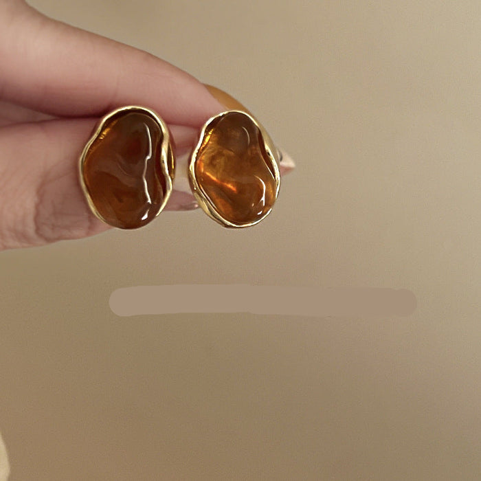 Wholesale  Retro Pearl Acetic Acid Pea Earrings  Simple Elegant Silver Pin Earrings Trendy