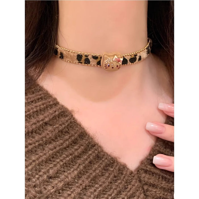 Wholesale Vintage Spice Style Leopard Print Kitten Collar