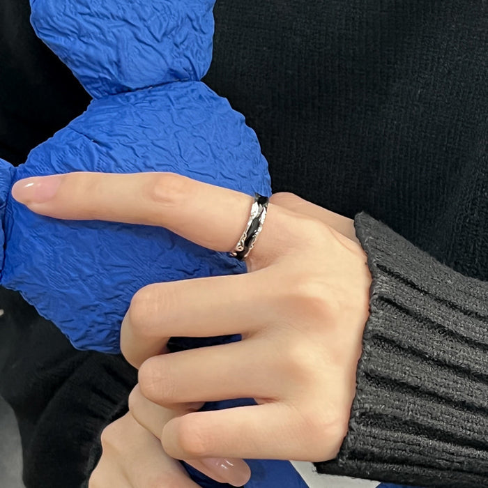 Wholesale Ring with cold and irregular design, retro and minimalist style for men and women