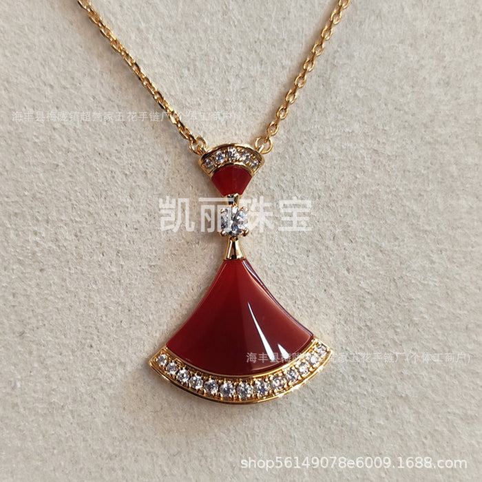 Wholesale Gold Plated Fan Necklace Copper Alloy Jewelry Accessory