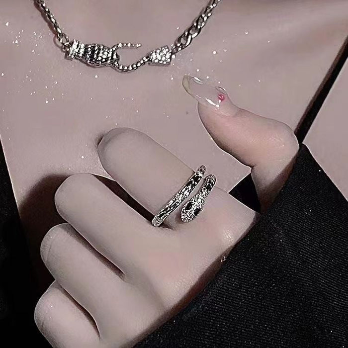 Wholesale Spirit snake ring, female niche design, high-end couple pairing ring, fashionable personality, index finger ring, male