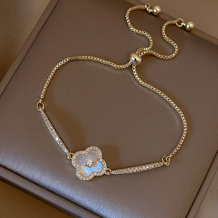 Wholesale lucky four-leaf grass bracelet temperament jewelry design jewelry women