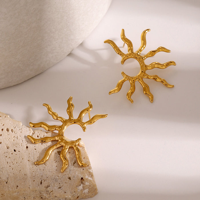 Wholesale titanium steel 18k gold stainless steel geometric half hollow sun earrings