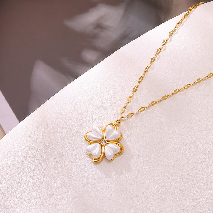 Wholesale Four-Leaf Clover Necklace, Stainless Steel Chain, Elegant Women' s Jewelryw