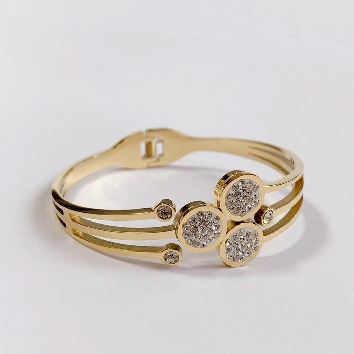 Wholesale Titanium steel color-preserving bracelet with diamond setting