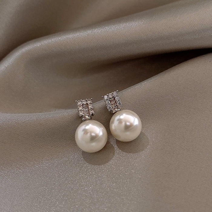 Wholesale Zircon Pearl Earrings French Niche Retro Light Luxury Earrings JDC-ES-HH040