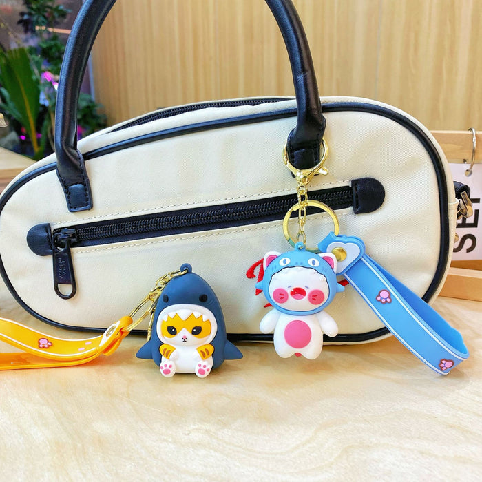 Wholesale  Cat keychain cute doll pendant car schoolbag key chain