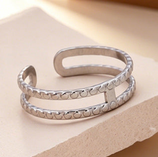 Wholesale A luxurious geometric stainless steel ring