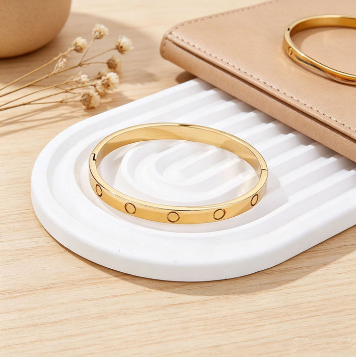 Wholesale Love Design Rhinestone Bracelet 18K Gold Plated Titanium Steel Geometric Buckle Women S Fashion Jewelry Boutique Resale Gift