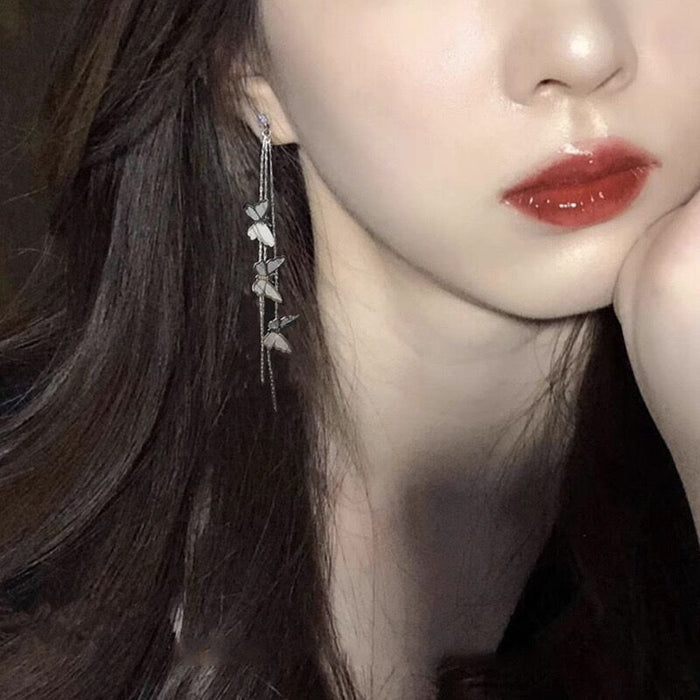 Wholesale Three dimensional butterfly earrings with tassel chain earrings
