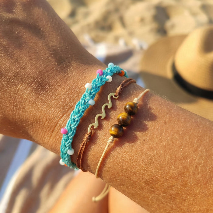 Wholesale Trendy Summer Resort Layered Bracelet In Blue Handmade Tiger Eye Stone With Metal Wave Unisex Gift