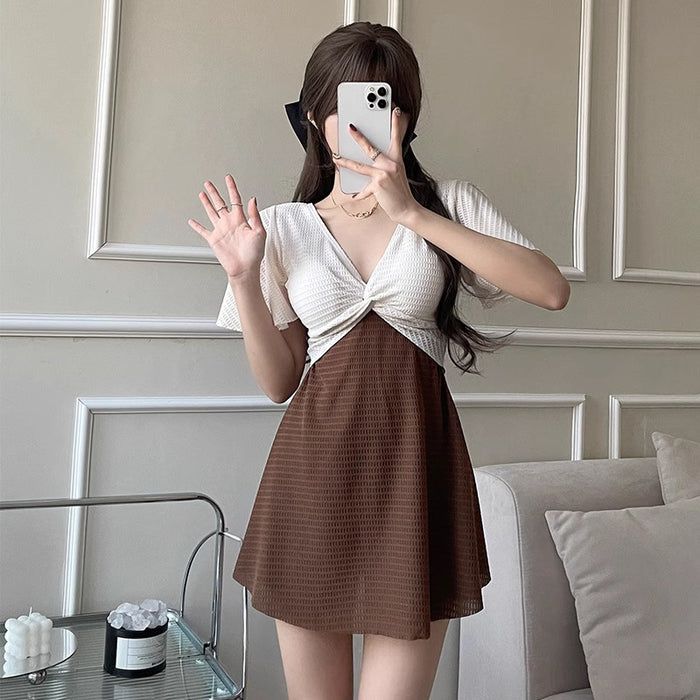 Wholesale New one-piece swimsuit for hot spring vacation