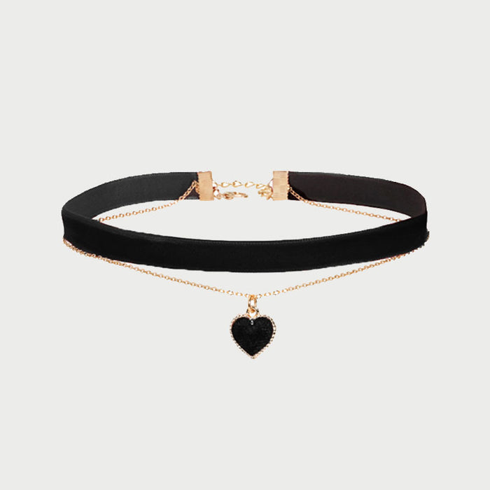 Wholesale Black velvet heart collar with collarbone chain, high-end necklace, necklace, Harajuku neck accessory