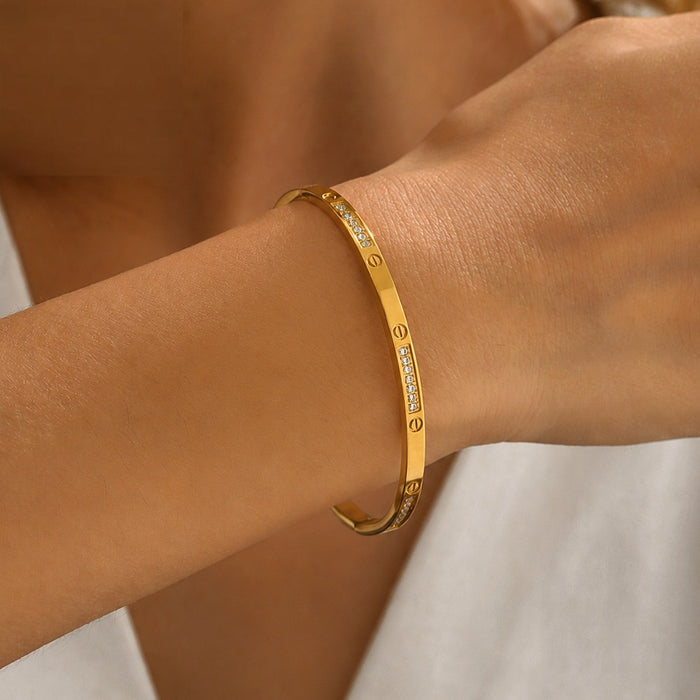 Wholesale Stylish Titanium Steel Four Leaf Clover Bracelet For Women Gold Tone Crystal Jewelry Accessory Everyday Gift Boutique Resale