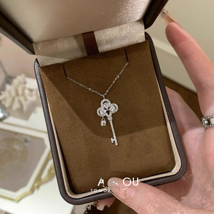 Wholesale Crown Key Pendant Clavicle Chain,  Light Luxury and High-End Feel,  Versatile Silver Jewelry,  New Spring and Summer Necklace