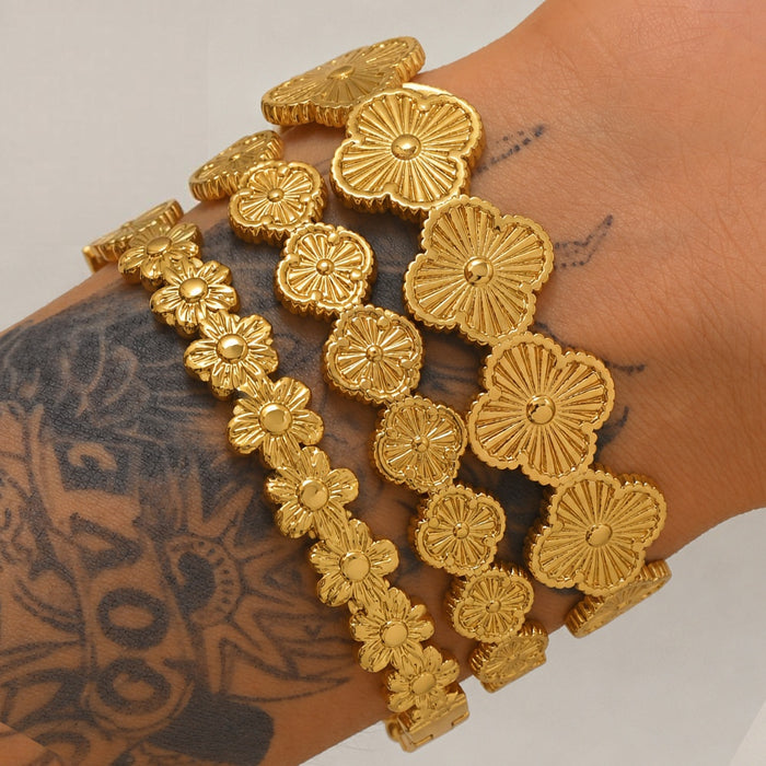 Wholesale Women Four Leaf Clover Bangle Chic Laser Flower Splicing Design With Buckle Clasp Trendy Jewelry Accessory
