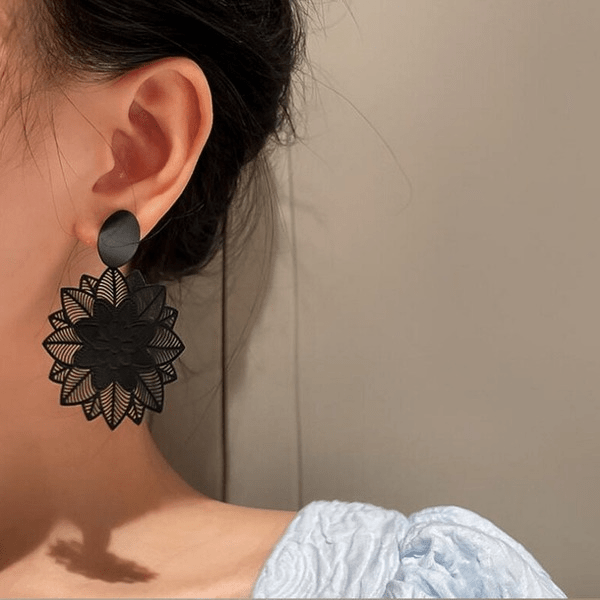 Wholesale Alloy Black Flower Leaf Earrings JDC-ES-GM006 Earrings 冈麦 Wholesale Jewelry JoyasDeChina Joyas De China