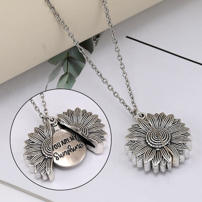 Wholesale hipster hip hop sunflower alloy necklace JDC-NE-Jiaow012 Necklaces 娇婉 Wholesale Jewelry JoyasDeChina Joyas De China