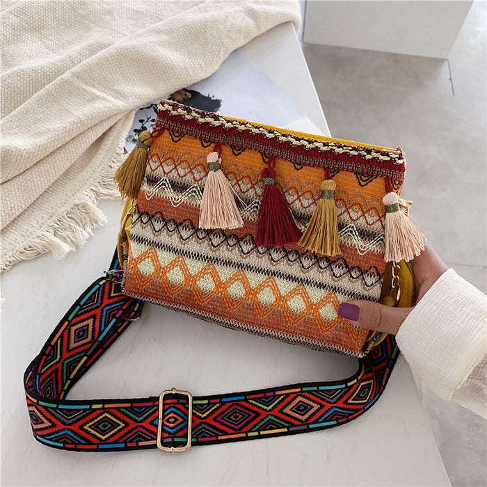 Wholesale Shoulder Bags Fabric Ethnic Style Personalized Shoulder Messenger Bag Tassel Bucket JDC-SD-YueXiang001