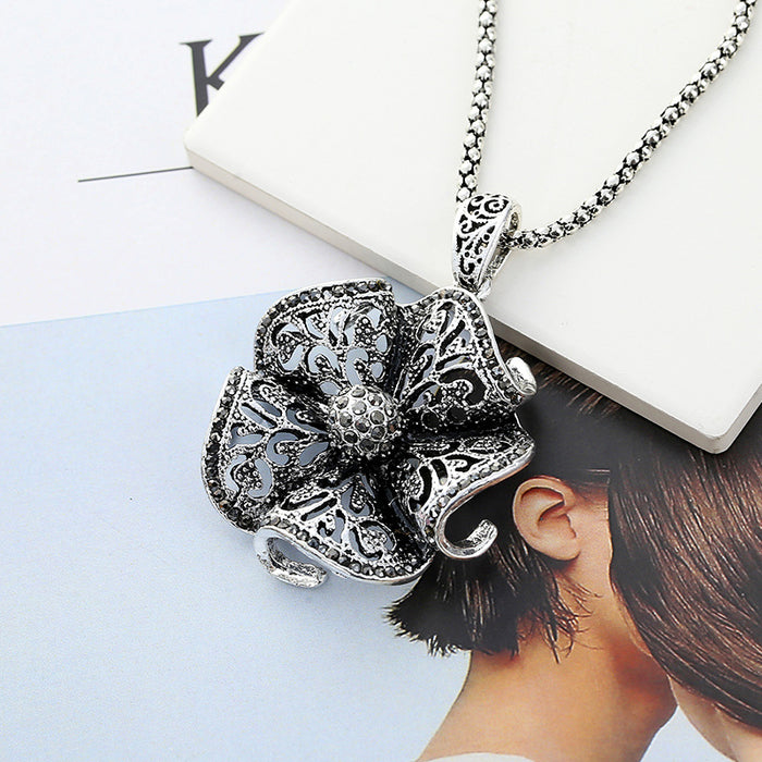 Wholesale Flower Rhinestone Zinc Alloy Sweater Chain Necklace JDC-NE-YouH010