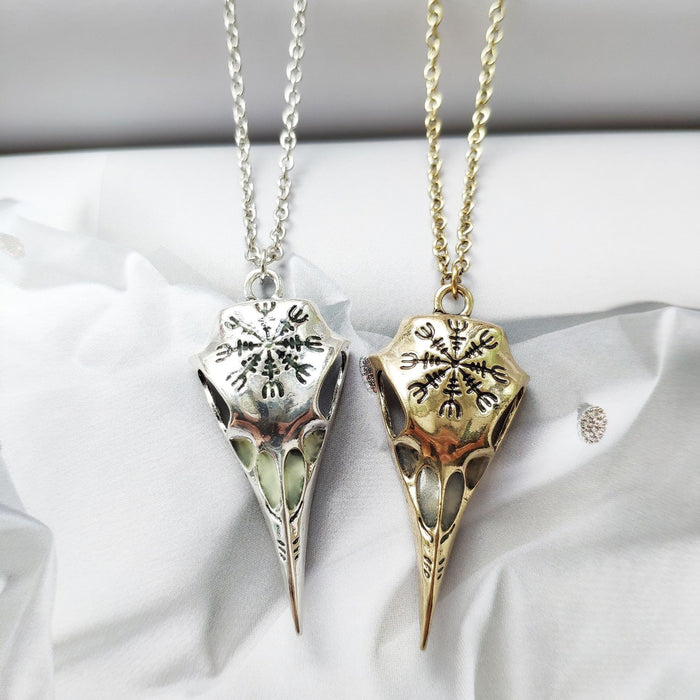 Jewelry WholesaleWholesale Vintage Pendant Viking Crow Skull Olecranon Luminous Necklace JDC-NE-zifei002 Necklaces 紫菲 %variant_option1% %variant_option2% %variant_option3%  Factory Price JoyasDeChina Joyas De China