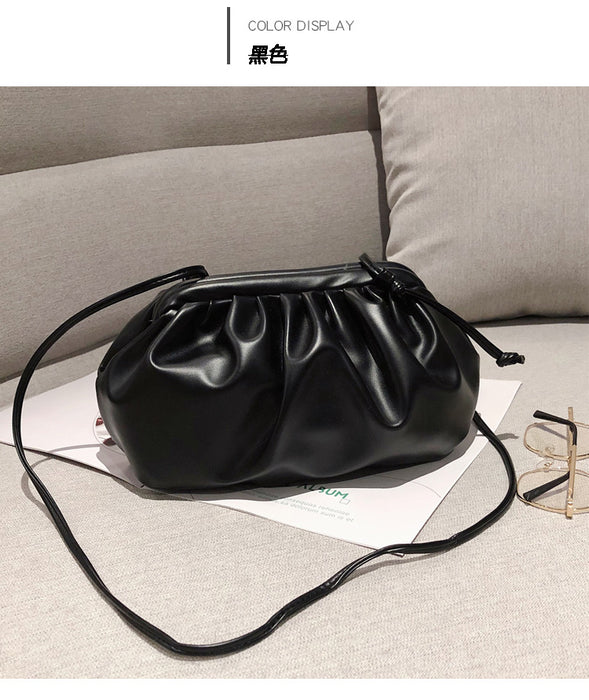 Jewelry WholesaleWholesale Western Style Shoulder Bag Simple Fashion Cloud Bag JDC-SD-Nuon005 Shoulder Bags 诺诺 %variant_option1% %variant_option2% %variant_option3%  Factory Price JoyasDeChina Joyas De China