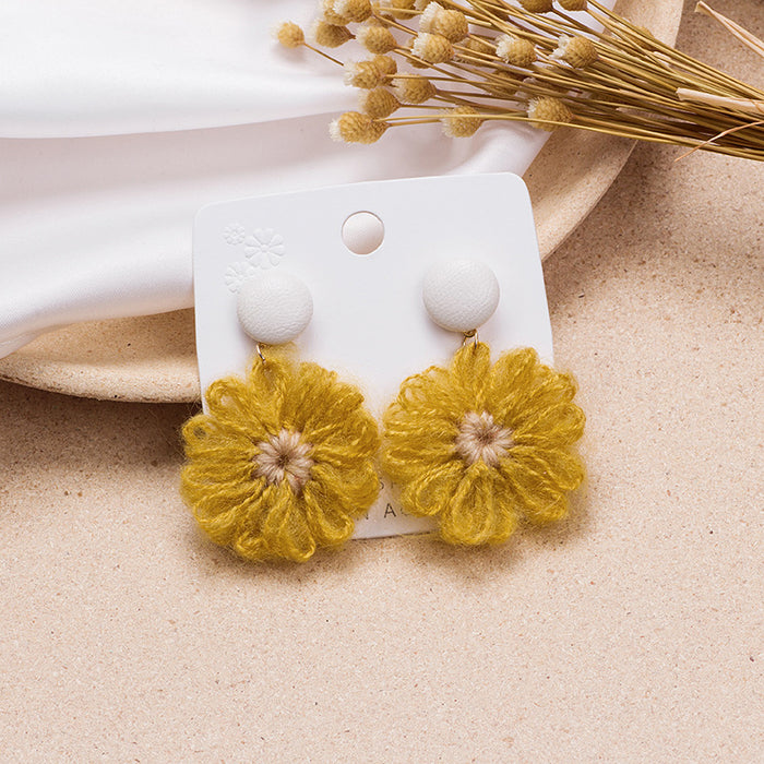 Jewelry WholesaleWholesale 925 Silver Needle Wool Flower Daisy Earrings JDC-ES-GSMDD019 Earrings 萌豆豆 %variant_option1% %variant_option2% %variant_option3%  Factory Price JoyasDeChina Joyas De China