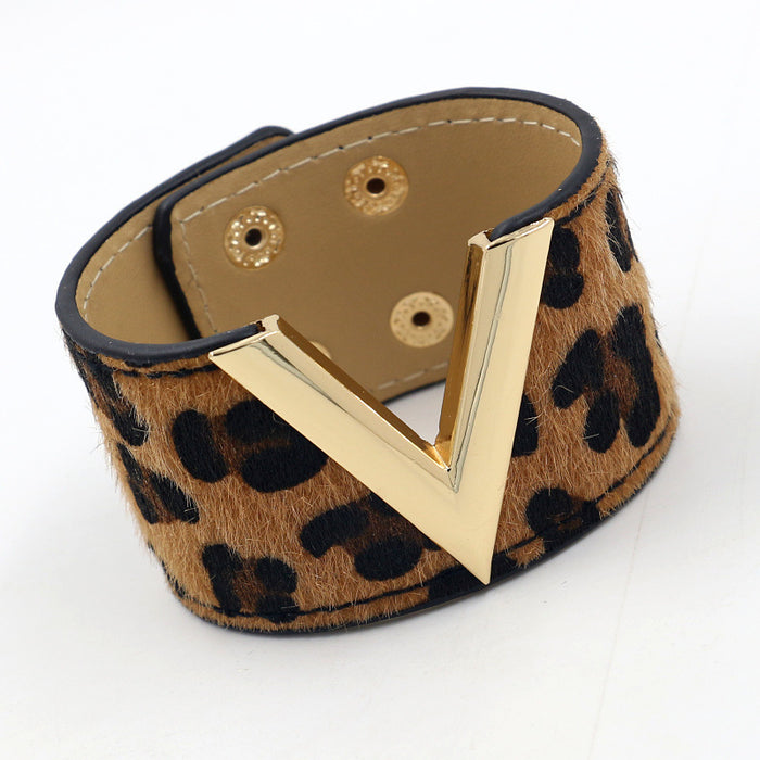 Jewelry WholesaleWholesale PU Faux Leather Leopard Print Wide Bracelet MOQ≥2 JDC-BT-KN007 Bracelet 酷牛 %variant_option1% %variant_option2% %variant_option3%  Factory Price JoyasDeChina Joyas De China