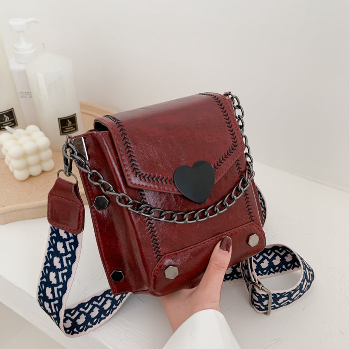 Jewelry WholesaleWholesale solid color love heart wide shoulder cross shoulder shoulder small square bag JDC-SD-Ruic002 Shoulder Bags 芮成 %variant_option1% %variant_option2% %variant_option3%  Factory Price JoyasDeChina Joyas De China