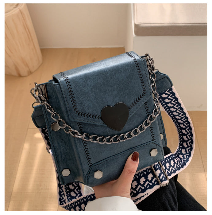 Jewelry WholesaleWholesale solid color love heart wide shoulder cross shoulder shoulder small square bag JDC-SD-Ruic002 Shoulder Bags 芮成 %variant_option1% %variant_option2% %variant_option3%  Factory Price JoyasDeChina Joyas De China