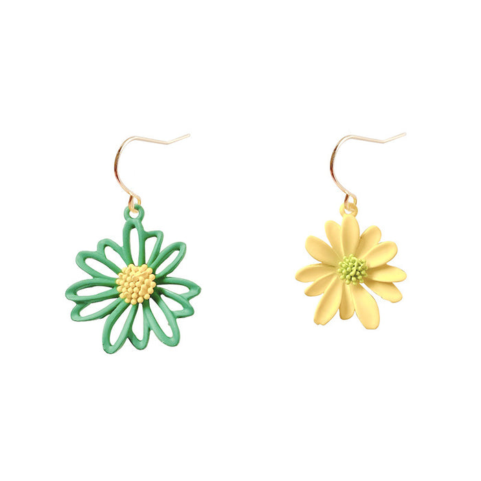 Jewelry WholesaleWholesale asymmetric small daisy earrings flower earrings s925 silver needle JDC-ES-HanK004 Earrings 韩蔻 %variant_option1% %variant_option2% %variant_option3%  Factory Price JoyasDeChina Joyas De China