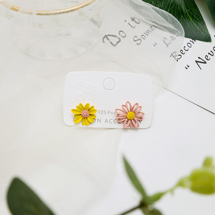 Jewelry WholesaleWholesale 925 Silver Needle Daisy Flower Alloy Earrings JDC-ES-Mdd005 Earrings 萌豆豆 %variant_option1% %variant_option2% %variant_option3%  Factory Price JoyasDeChina Joyas De China