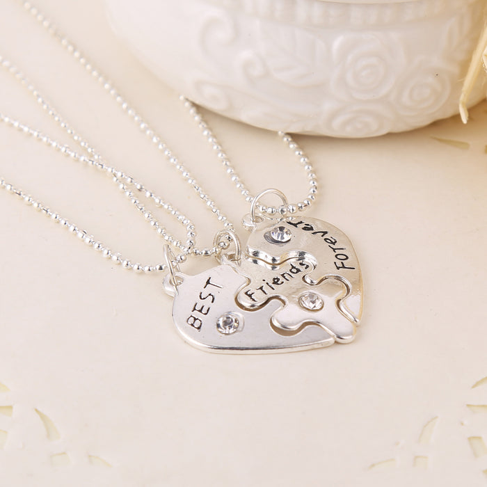 Wholesale good friends love diamond inlaid with English lettering three-petal stitching necklace MOQ≥2 JDC-NE-ZJ032