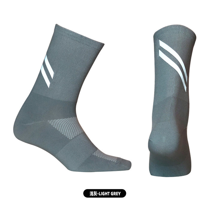 Wholesale Sock Nylon High Reflective Cycling Socks Cycling Sports Moisture Wicking Mid Tube JDC-SK-QiT001