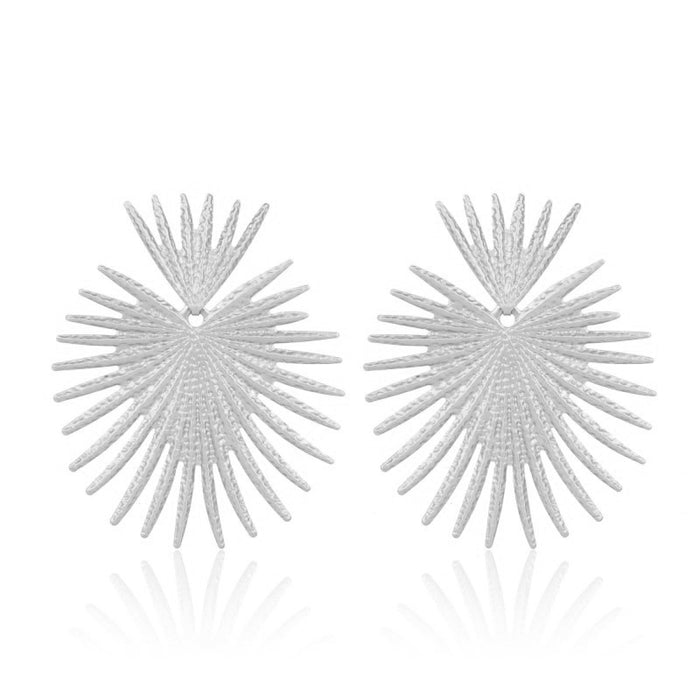 Wholesale Earrings Metal Exaggerated Scallop MOQ≥2 JDC-ES-GYUE002