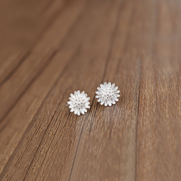 Wholesale earrings silver daisy sun flowers MOQ≥2 JDC-ES-daocan002